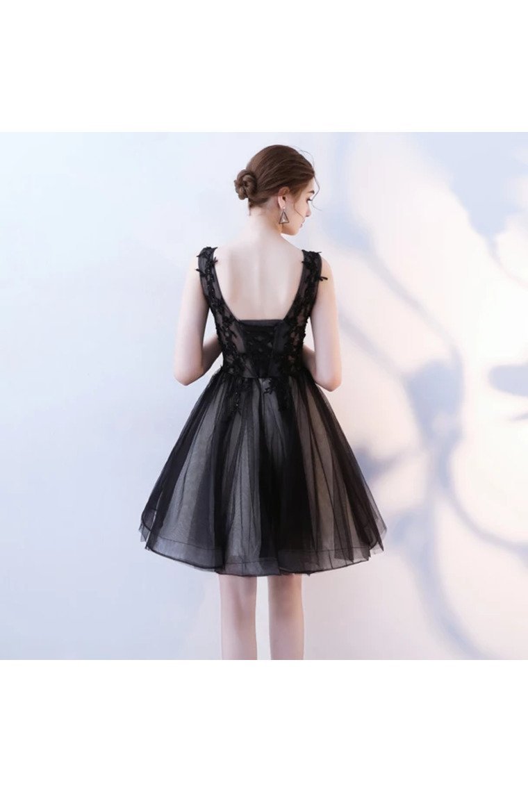 A Line V Neck Black Homecoming Dresses Short Tulle Appliques Rjerdress