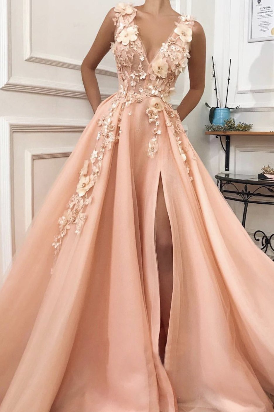 A line Pink V Neck Prom Dresses with Slit Lace Appliques Prom Gowns RJS590 Rjerdress
