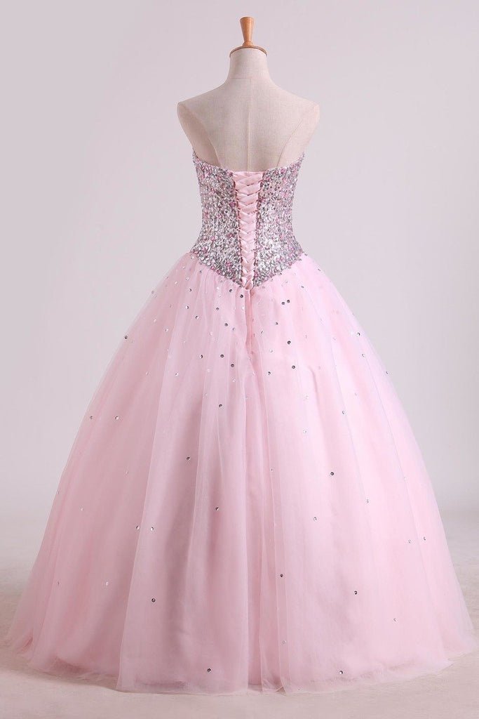 Awesome Ball Gown Sweetheart Party Dresses Beaded Floor Length Lace Up Rjerdress