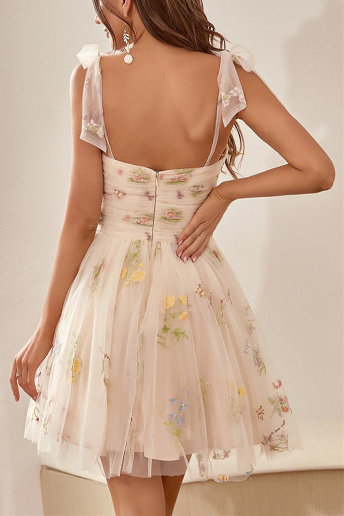Charming A-Line Tulle Floral Appliques Sweetheart Short Homecoming Dress Rjerdress