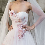 Classic Line Tulle Strapless Sweetheart Wedding Dresses With 3D Flowers Rjerdress