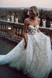 Gorgeous Ball Gown Sweetheart White Tulle Strapless Lace Wedding Dresses With Appliques
