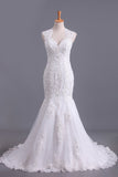 Hot Mermaid/Trumpet Bridal Dresses With Applique & Beads Open Back