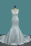 Mermaid Satin V Neck Bridal Dresses With Beads And Applique Rjerdress