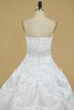 New Arrival Sweetheart Bridal Dresses With Ruffles And Beads Chapel Train Taffeta Rjerdress