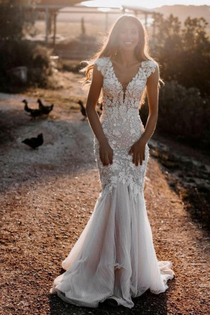 Straps V Neck Mermaid Lace Wedding Dresses With Applique Court Train Rjerdress